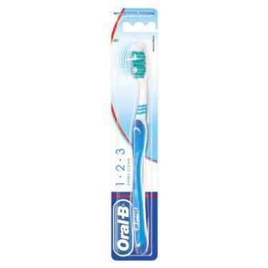 Oral-B 123 Toothbrush Medium