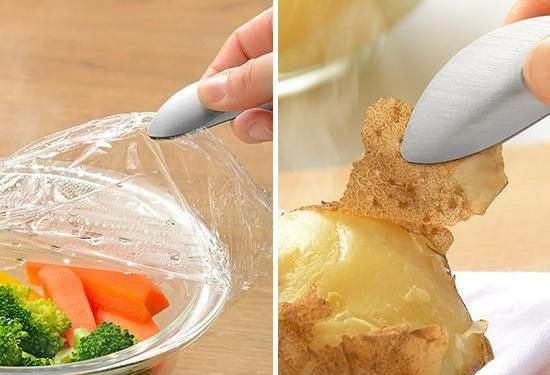 Leye Mini Yubisaki Tongs keeping hands clean during food preparation