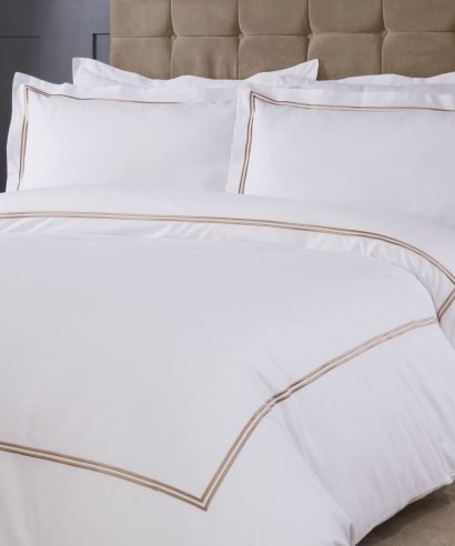 Emma Barclay Carlton Embroidered Oxford Pillowcase Duvet Set – Gold bedding set