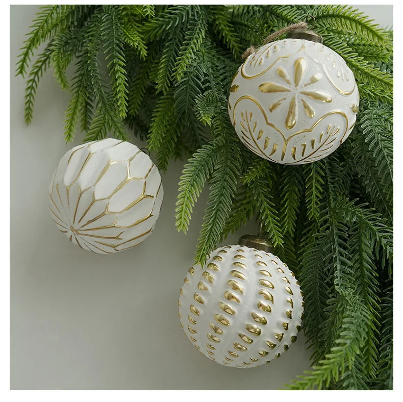 Vintage 8cm Decorative Christmas Baubles - Silver - LOWZY