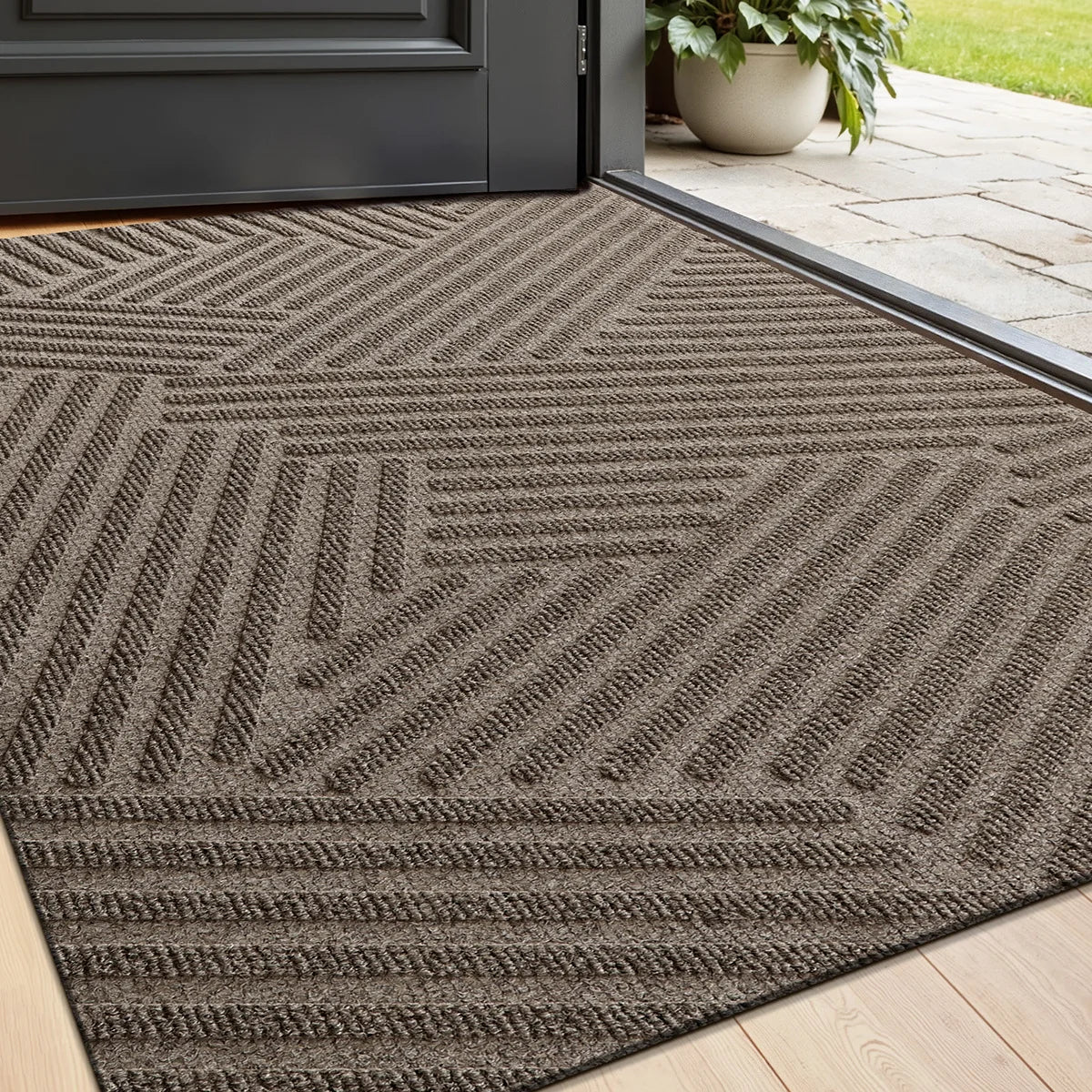Grooved Geometric Entrance Doormat