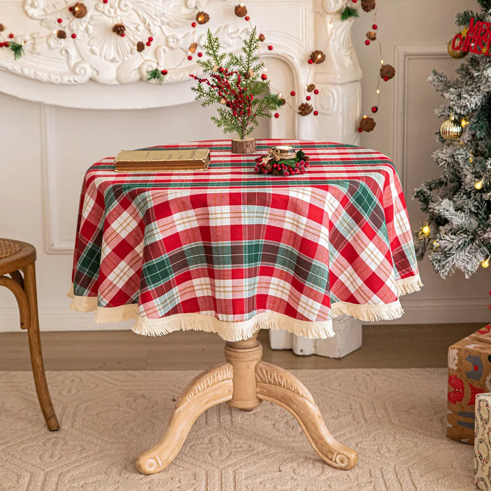 Vintage Tartan Round Christmas Tablecloth - Red - LOWZY