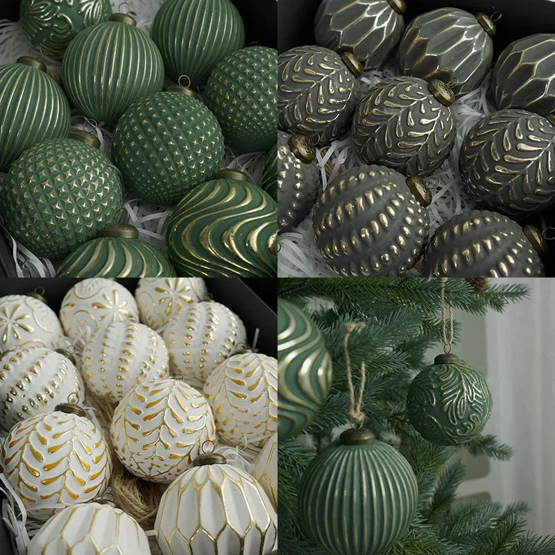 Vintage 8cm Decorative Christmas Baubles - Gold - LOWZY