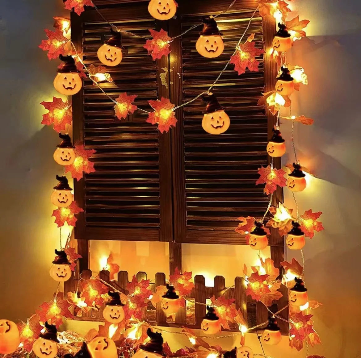 LED Autumn Maple Leaf & Pumpkin Garland