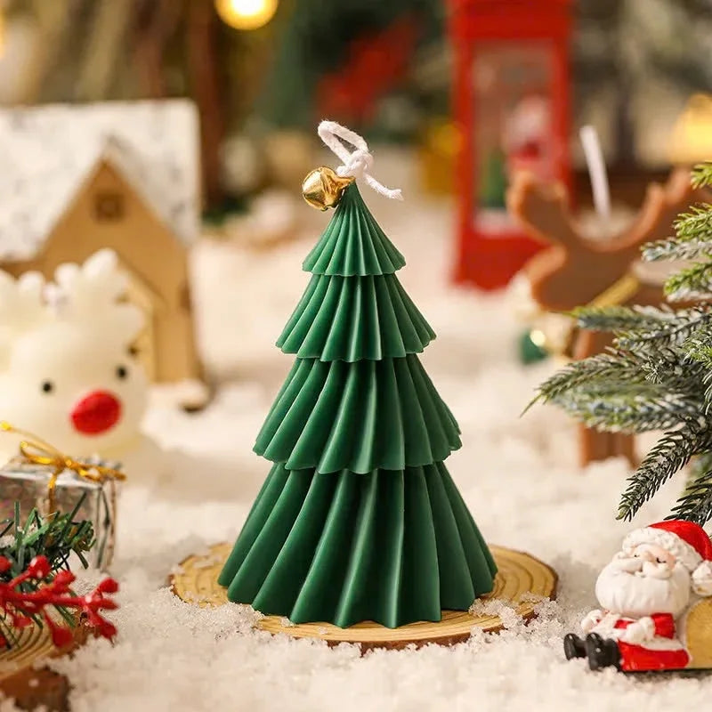 Christmas Tree Scented Candle - LOWZY