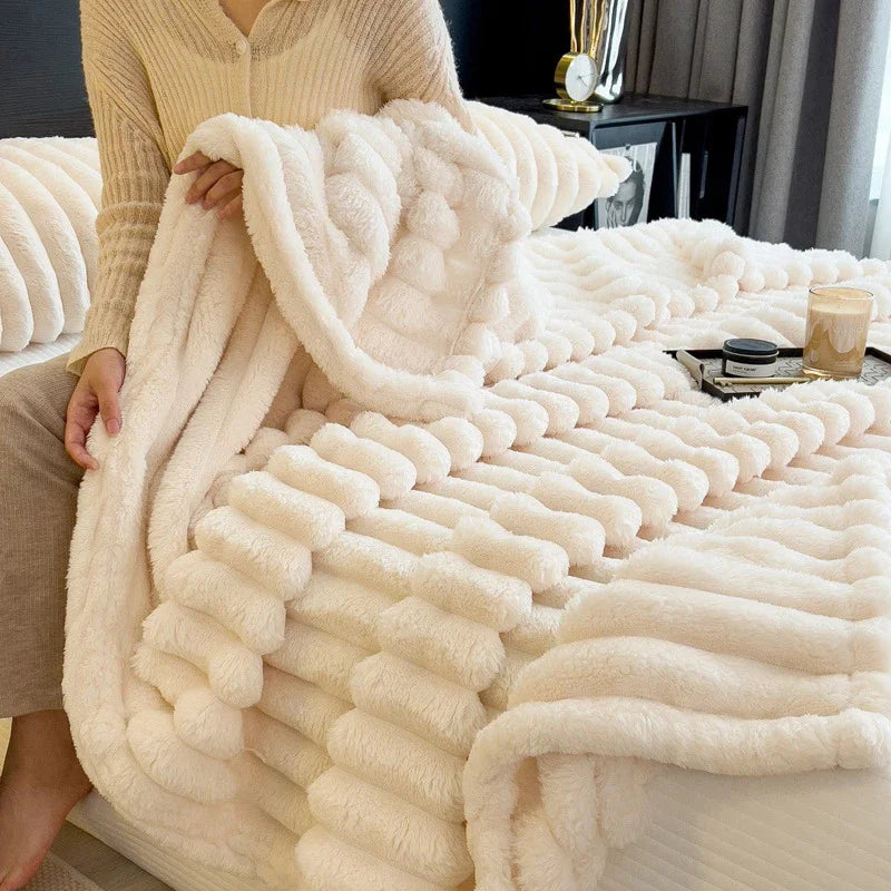 Soft Faux Rabbit Fur Throw Blanket – 100 × 150cm