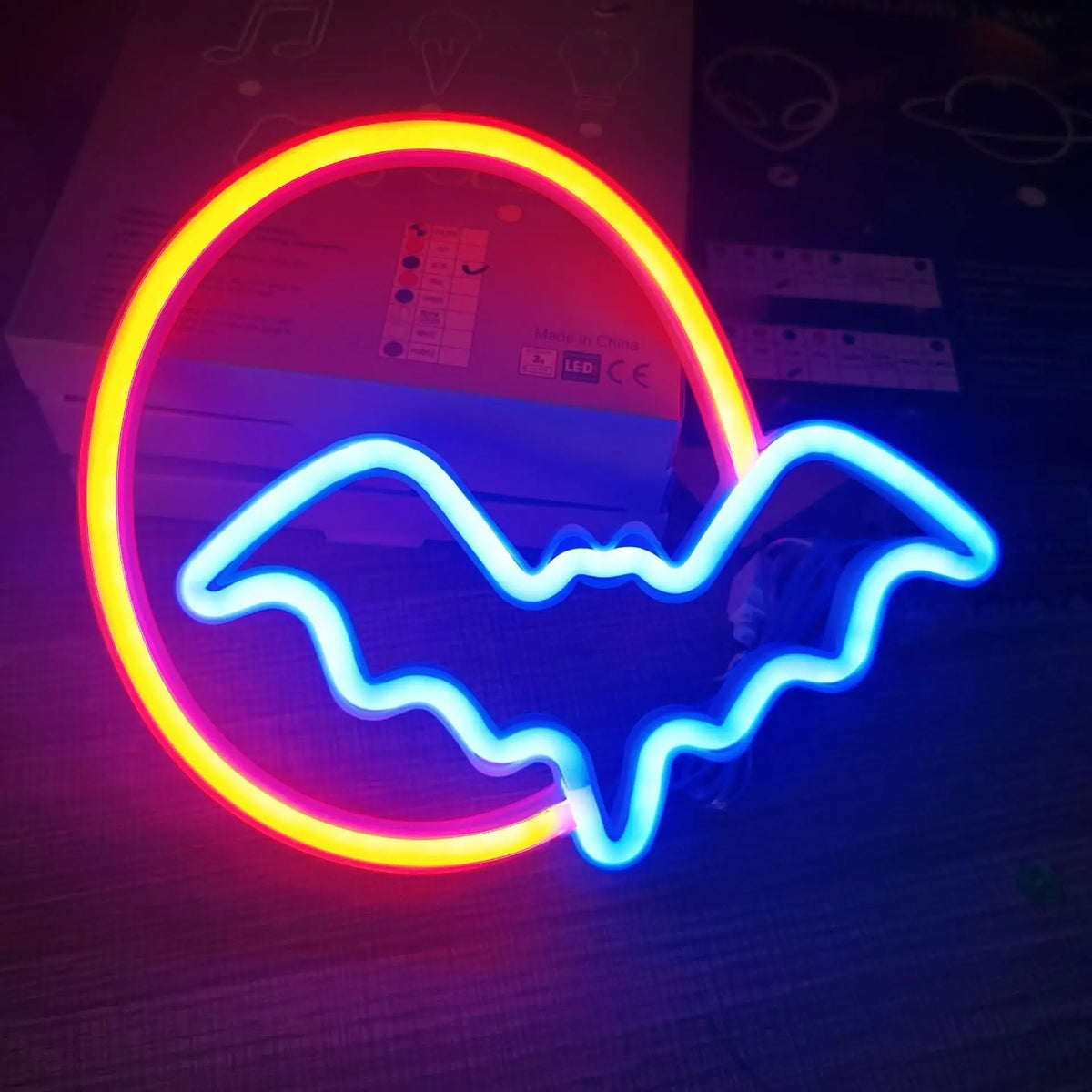 LED Bat & Moon Neon Halloween Light – 30cm
