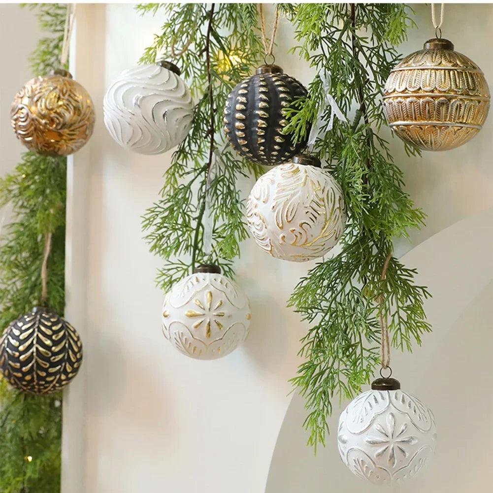 Vintage 8cm Christmas Baubles – 12 Pack - white gold - LOWZY