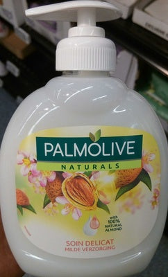 Palmolive Naturals Hand Wash Soap Delicate Care with Almond Milk 300ml
